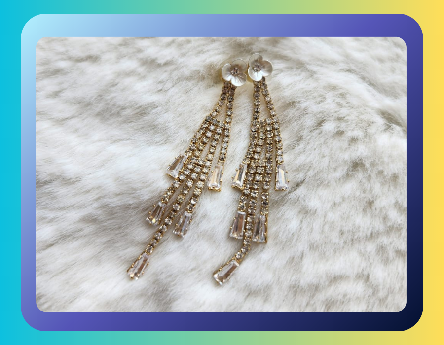 Fashion & Accessories - Dangling Flower Earrings